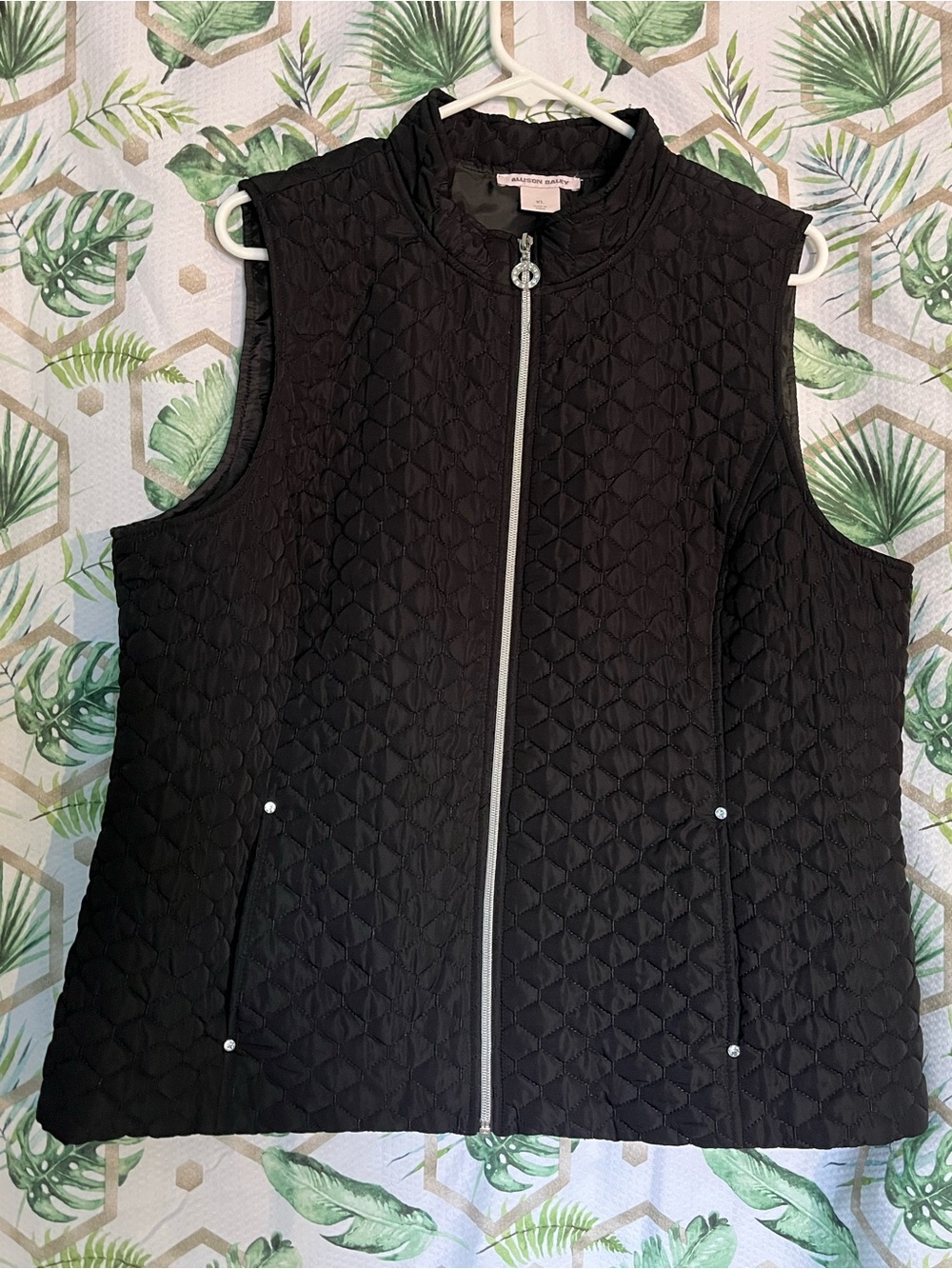 Allison Daley Black Quilted Sleeveless Zip Vest